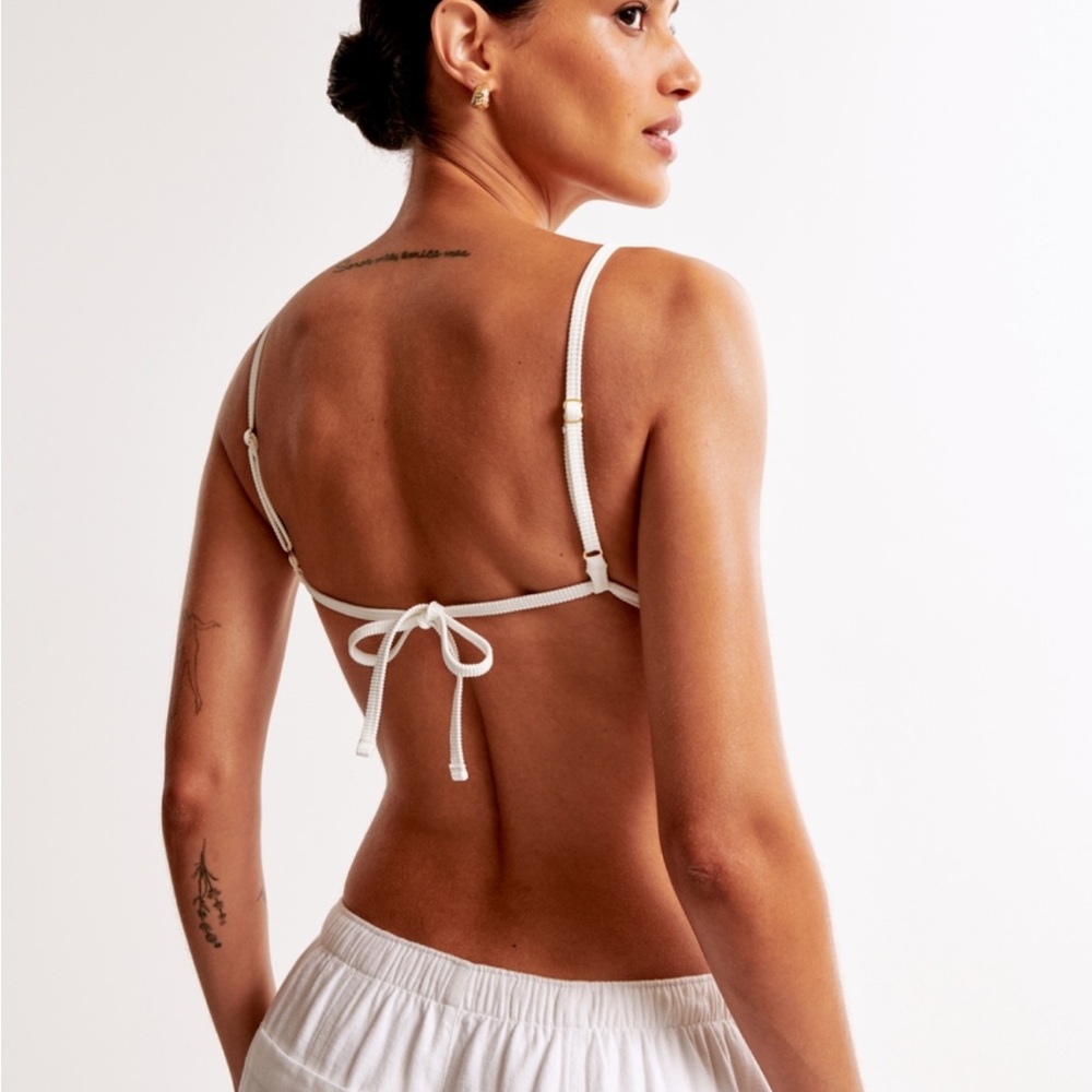 A&F Triangle Bikini Top - Picture 3 of 6